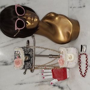 Girls purse. Price is for each purse.